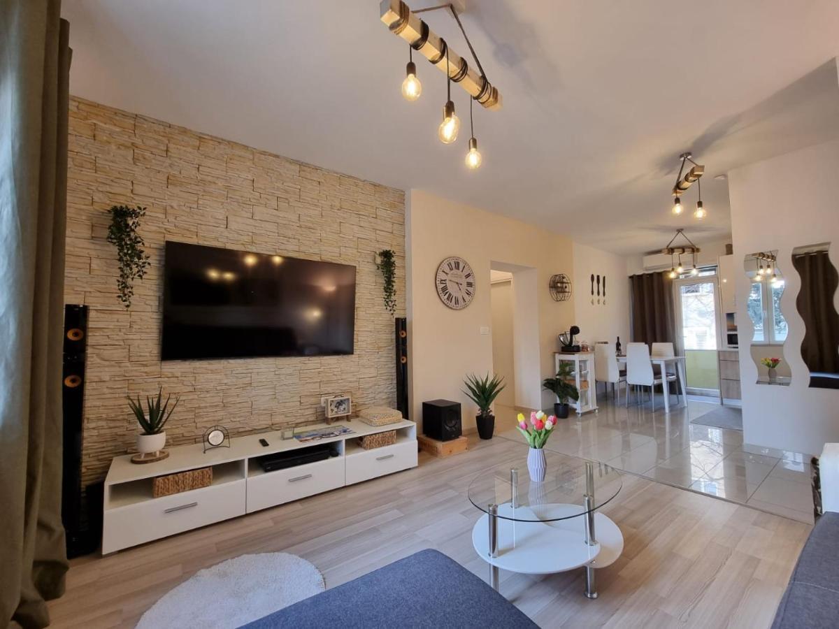 Apartment Lux ザダル エクステリア 写真
