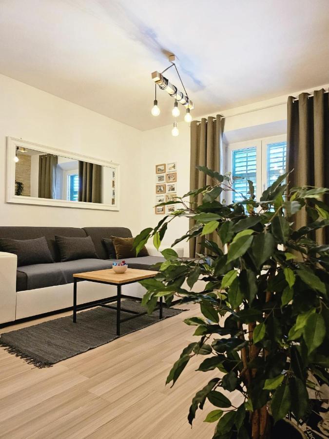 Apartment Lux ザダル エクステリア 写真